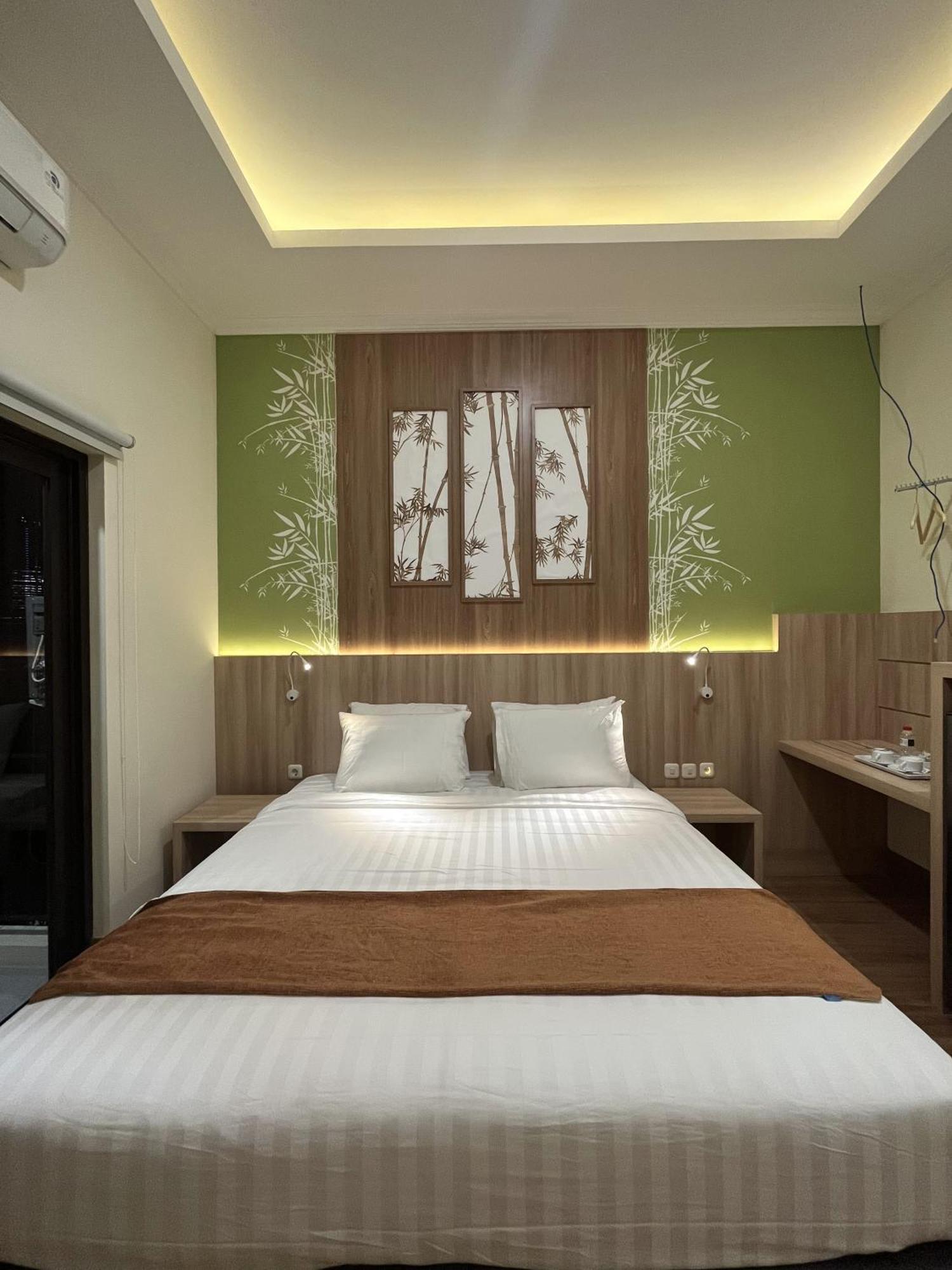 D'Bamboo Suites Jakarta Exterior photo